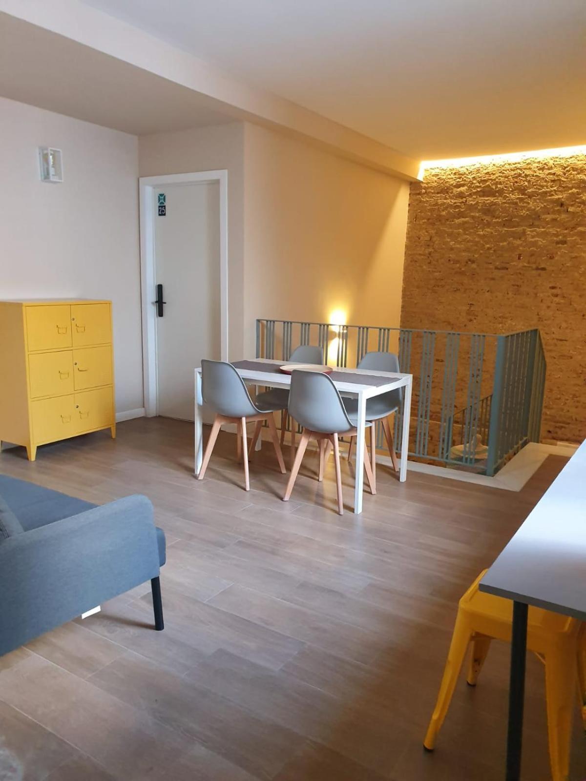 Alegoria Coliving Experience Hotell Sevilla Exteriör bild